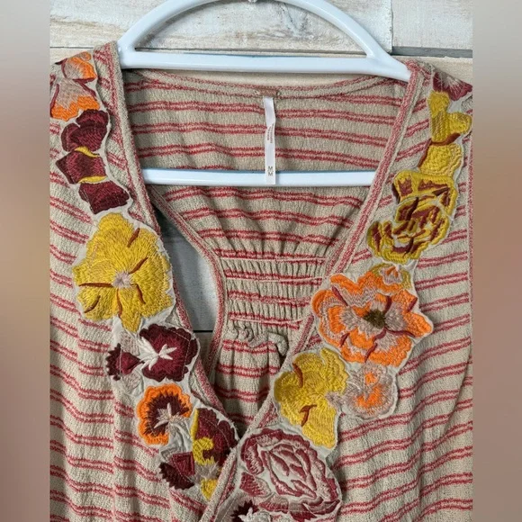 Free People Frida Embroidered Striped Faux Wrap Top in Neutral Size M NWT - Picture 4 of 8